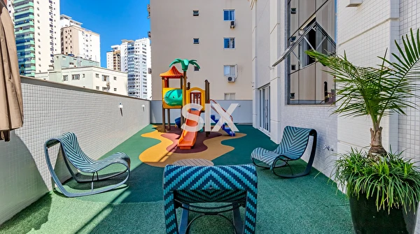 Acqualina Residence