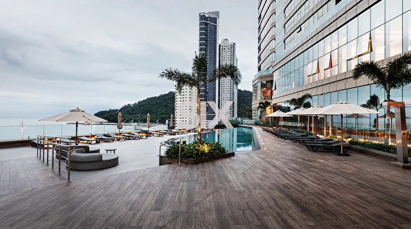 Yachthouse