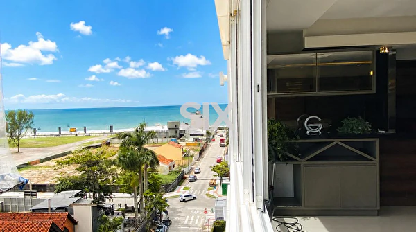 Apartamento no Edifício Costão da Brava com 3 suítes e 2 vagas para locação na Prava Brava em Itajaí/SC.