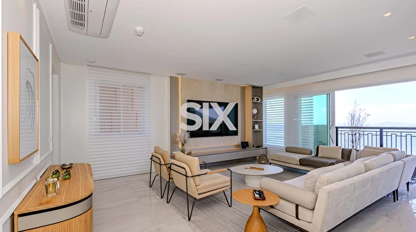 Apartamento no Edifício Aurora com 4 suítes e 4 vagas à venda na Barra Sul em Balneário Camboriú/SC