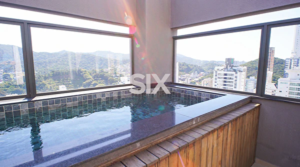 Empire Residence