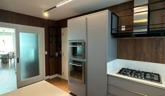 Four Seasons Residence