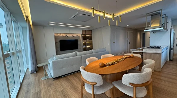 Apartamento no Skyline Tower com 3 suítes, à venda no Pioneiros em Balneário Camboriú