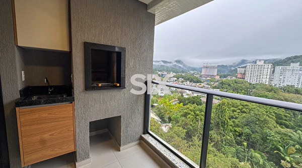 Apartamento no Edifício Costa Rica Residence com 2 quartos e 1 vaga para locação na Praia Brava em Itajaí/SC