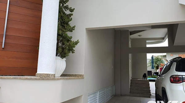 Casa Mobiliada Bairro Ariribá