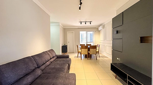 Apartamento na quadra do mar com 2 suítes no Edificio Riverside no Pioneiros Barra Norte de Balneário Camboriú/SC