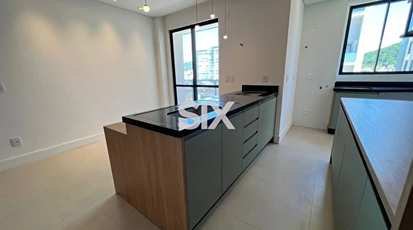 Apartamento no Edifício Brava Vita com 3 quartos e 2 vagas para locação na Praia Brava em Itajaí/SC
