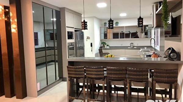 Caledonia Private Village