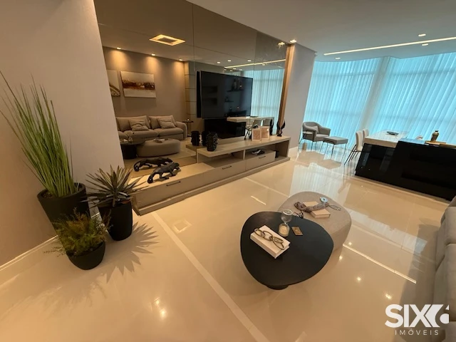 Apartamento mobiliado no Edifício Cartagena com 03 suítes à venda no Centro em Balneário Camboriú/SC