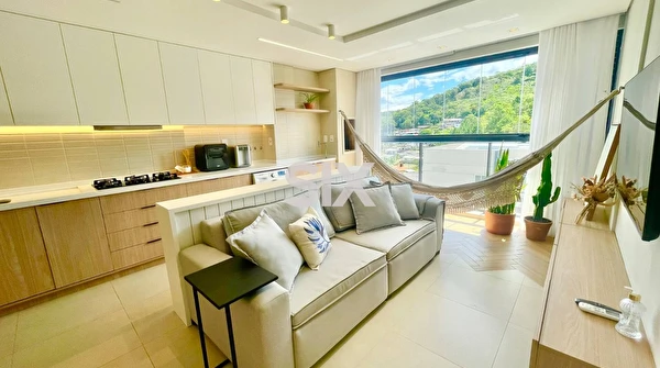 Apartamento no Edifício Privilège Brava com 2 quartos e 1 vaga para locação na Praia Brava em Itajaí/SC