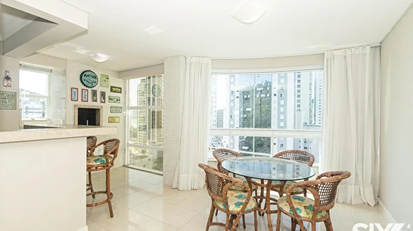 Apartamento no Edifício Golden Green com 3 quartos e 2 vagas à venda na Barra Norte de Balneário Camboriú/SC