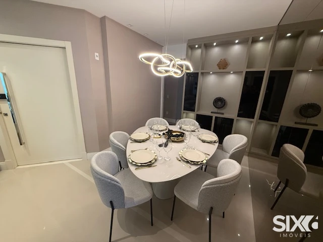 Apartamento mobiliado no Edifício Cartagena com 03 suítes à venda no Centro em Balneário Camboriú/SC