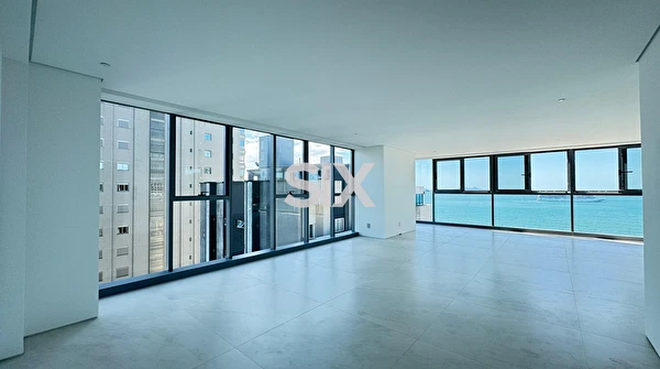 Apartamento no Edifício Copenhagen com 4 suítes e 4 vagas à venda na Barra Sul de Balneário Camboriú/SC