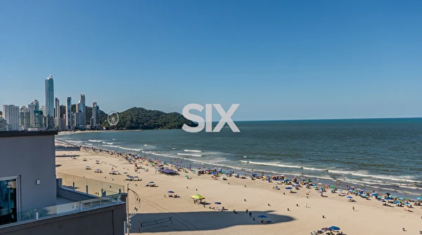 Apartamento Frente Mar no Edifício Oasis com 4 quartos e 1 vaga à venda no Centro de Balneário Camboriú/SC
