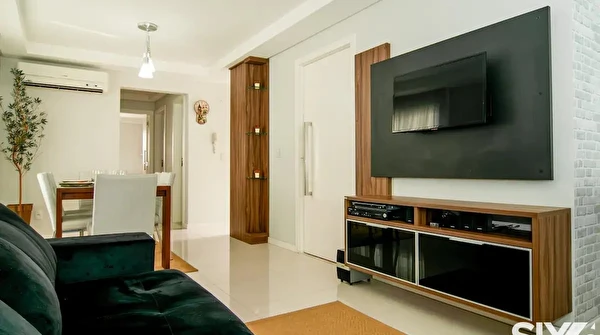 Apartamento para locação no Edifício Empire Tower Beach, com 2 suítes, no bairro Pioneiros em Balneário Camboriú.