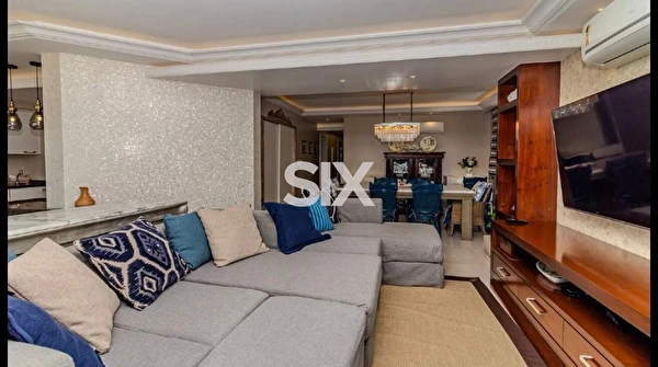 Apartamento no Edifício Caseca Estoril com 4 suítes e 2 vagas à venda na Barra Sul de Balneário Camboriú/SC