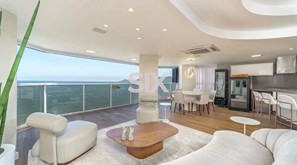 Apartamento frente mar no Edifício Maria Eduarda com 4 suítes e 3 vagas à venda no Centro de Balneário Camboriú/SC