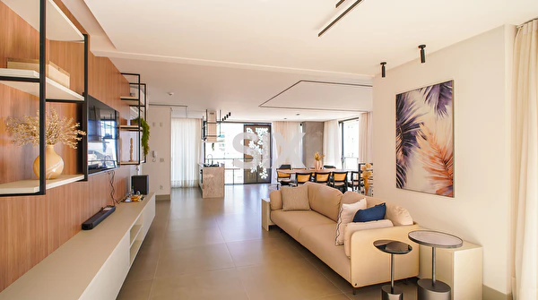 Empire Residence