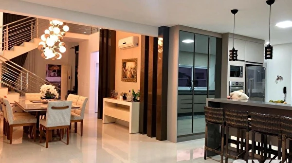 Caledonia Private Village