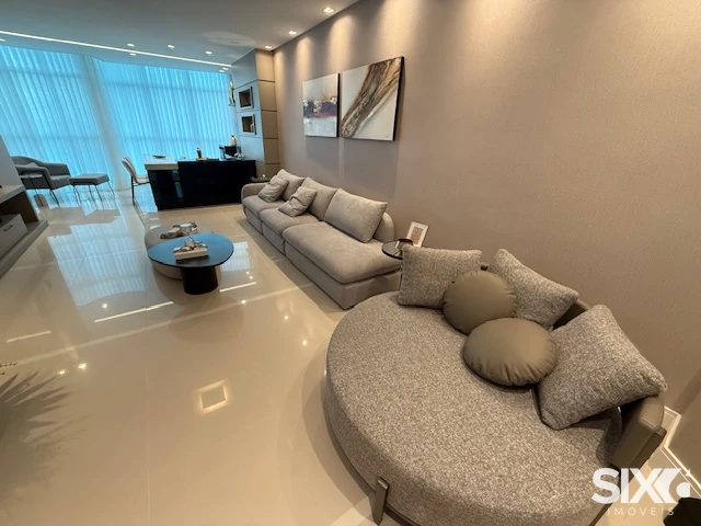 Apartamento mobiliado no Edifício Cartagena com 03 suítes à venda no Centro em Balneário Camboriú/SC