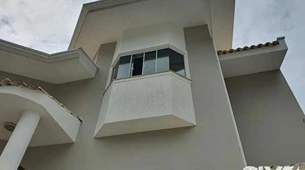 Casa Mobiliada Bairro Ariribá