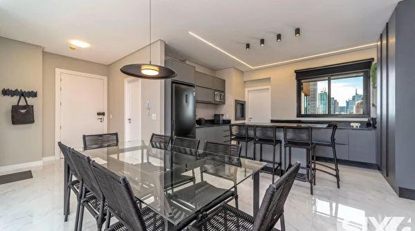 Apartamento no Edifício Florence Garden Residence com 3 suítes e 3 vagas à venda no Centro de Balneário Camboriú/SC