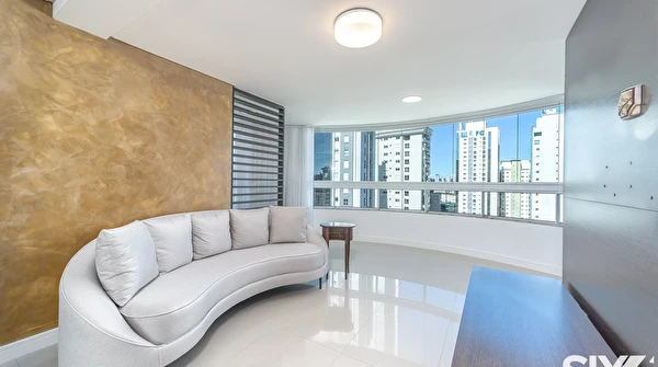 Apartamento no Torre de Lyon com 3 dormitórios à venda no Pioneiros em Balneário Camboriú/SC