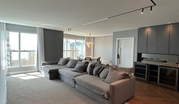 Four Seasons Residence