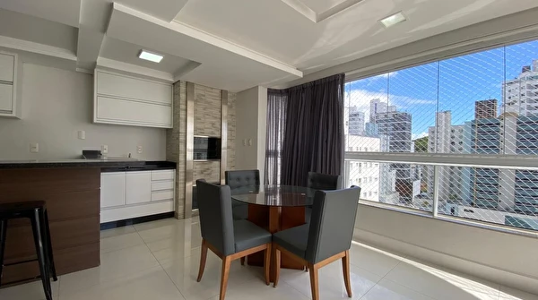 Apartamento no Costa do Arvoredo com 3 quarto e 2 vagas para locação na Barra Norte de Balneário Camboriú/SC
