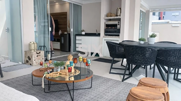 Apartamento no Edifício Camellia Sinensis com 3 suítes e 2 vagas para locação na Barra Sul de Balneário Camboriú/SC