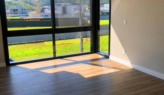 Caledonia Private Village