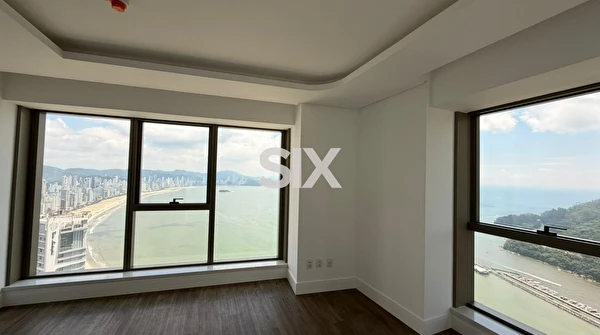 Apartamento no Edifício Yachthouse com 04 suítes e 03 vagas à venda na Barra sul em Balneário Camboriú/SC