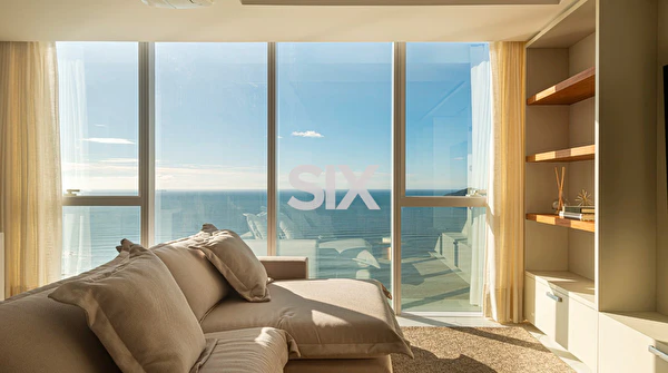 Apartamento Frente Mar no Edifício Boreal Tower com 4 suítes e 4 vagas à venda no Centro em Balneário Camboriú/SC
