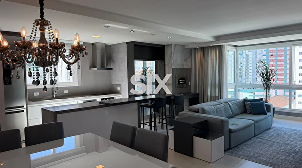 Apartamento no Edifício Camboas Residence com 3 suítes e 2 vagas para locação no Centro de Balneário Camboriú/SC