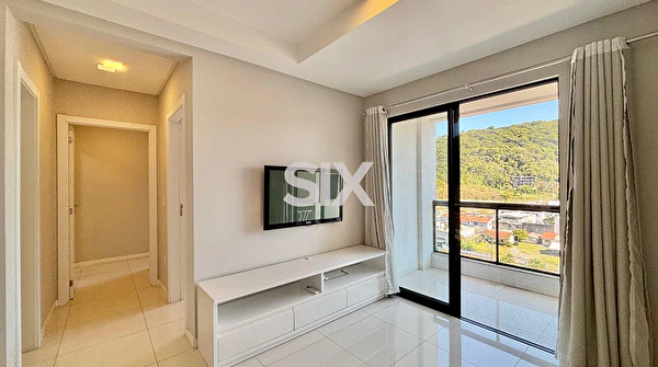 Apartamento no Edifício Mackay com 2 quartos e 1 vaga para locação no Centro de Balneário Camboriú/SC