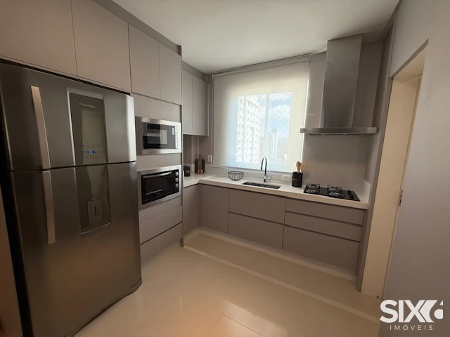 Apartamento mobiliado no Edifício Cartagena com 03 suítes à venda no Centro em Balneário Camboriú/SC