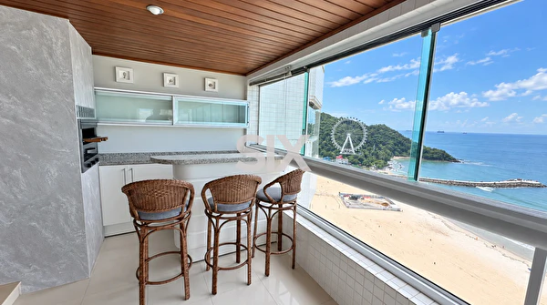 Apartamento Frente Mar no Edifício Torre Atlântica com 3 quartos e 2 vagas para locação na Barra Norte de Balneário Camboriú/SC