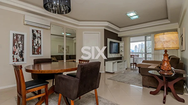 Apartamento no Residencial D'Itália com 3 quartos e 2 vagas para venda no Bairro Pioneiros em Balneário Camboriú/SC