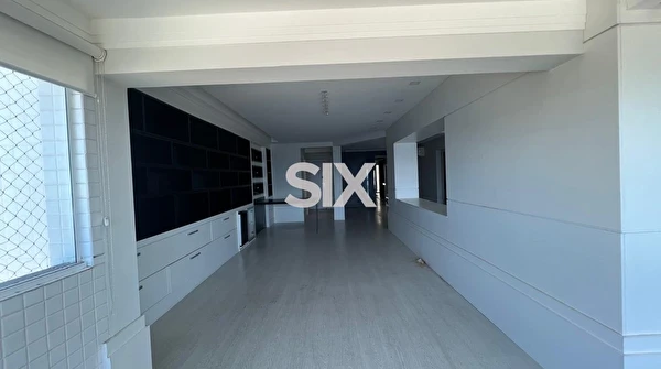 Apartamento Frente Mar no Edifício Torre Atlântica com 03 suítes e 02 vagas à venda na Barra Norte de Balneário Camboriú/SC