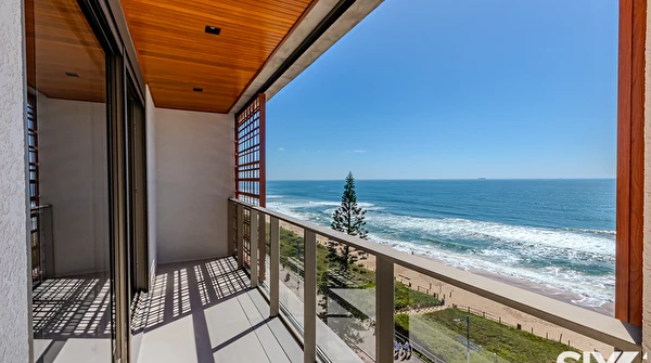 Cobertura no Edifício Tirreno Residenziale com 4 suítes e 4 vagas à venda na Praia Brava em Itajaí/SC