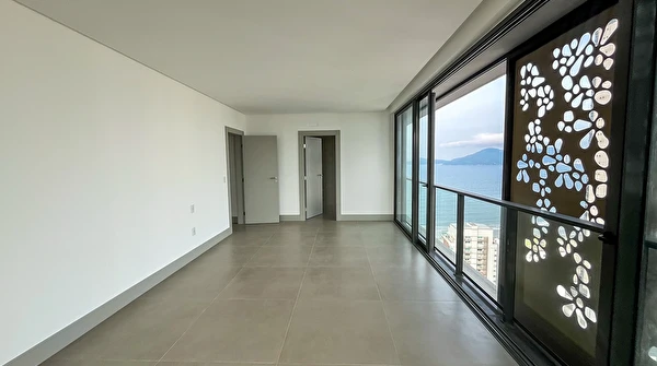 Cobertura no Empire Residence com 04 suítes à venda no Pioneiros em Balneário Camboriú/SC