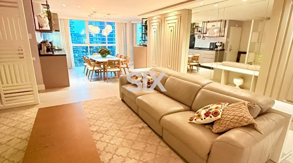 Apartamento no Edifício Brava Home Resort com 03 suítes e 03 vagas à venda na Praia Brava em Itajaí/SC