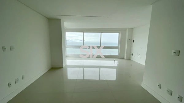 Apartamento Frente Mar no Edifício Gran Palazzo com 3 suítes e 2 vagas à venda na Barra Sul em Balneário Camboriú/SC