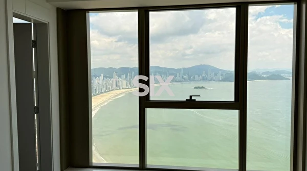Apartamento no Edifício Yachthouse com 04 suítes e 03 vagas à venda na Barra sul em Balneário Camboriú/SC