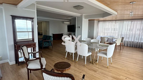 Apartamento no Edifício Pietro Zanella com 3 suítes e 2 vagas à venda no Centro de Balneário Camboriú/SC