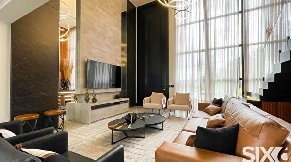 Caledonia Private Village