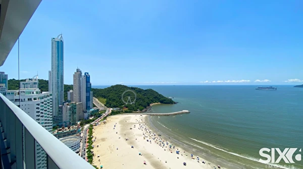 Apartamento frente mar no Edifício Splendido Residence com 5 suítes e 4 vagas na Barra Norte de Balneário Camboriú/SC