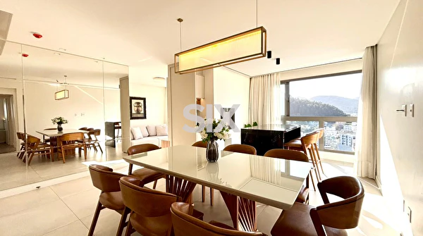Apartamento no Edifício Home Square com 3 suítes e 2 vagas à venda no Centro em Balneário Camboriú/SC