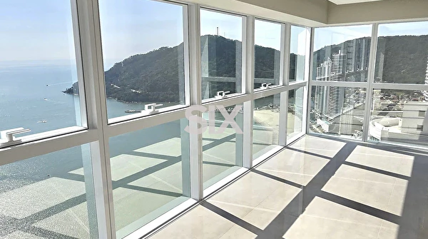 Apartamento Frente Mar no Edifício One Tower com 4 suítes e 3 vagas à venda no Barra Sul em Balneário Camboriú/SC