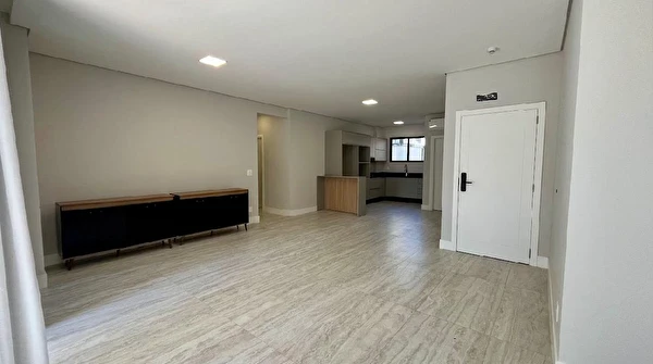 Apartamento á venda e locação no Residencial Romaggiore, com 4 suítes no bairro Pioneiros em Balneário Camboriú